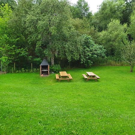 Alojamiento Con Jardin Y Barbacoa Onís 外观 照片