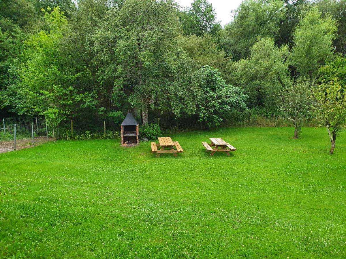 Alojamiento Con Jardin Y Barbacoa Onís 外观 照片